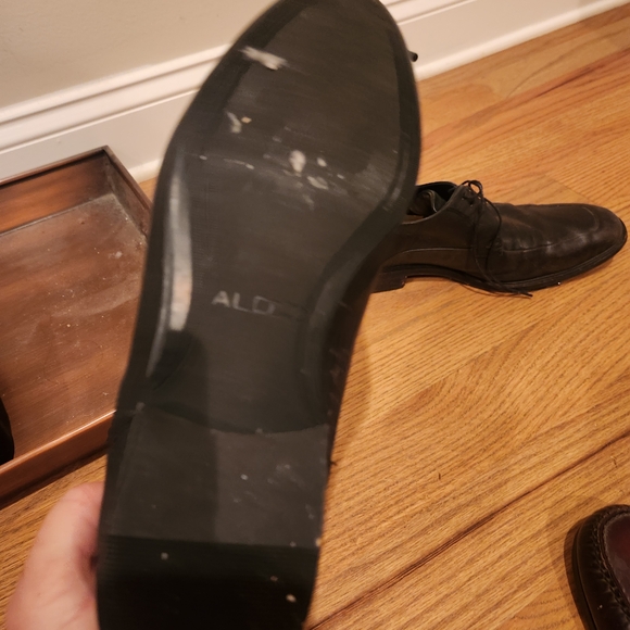 Aldo Black Men's Oxfords - Picture 3 of 3